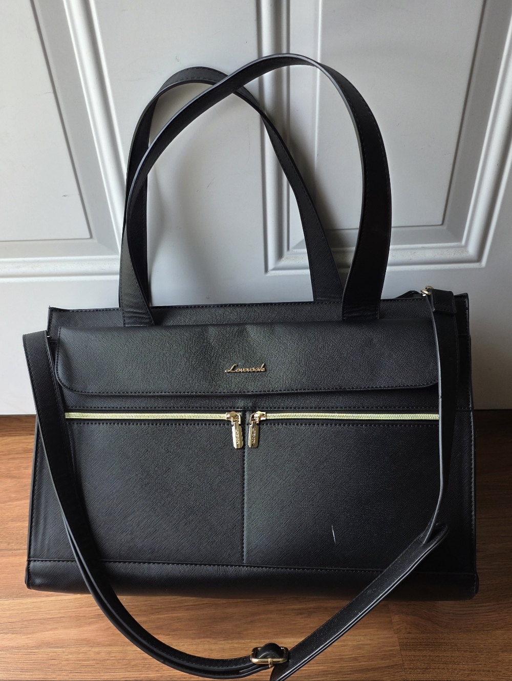 Lovevook Laptop Bag with Gold Hardware